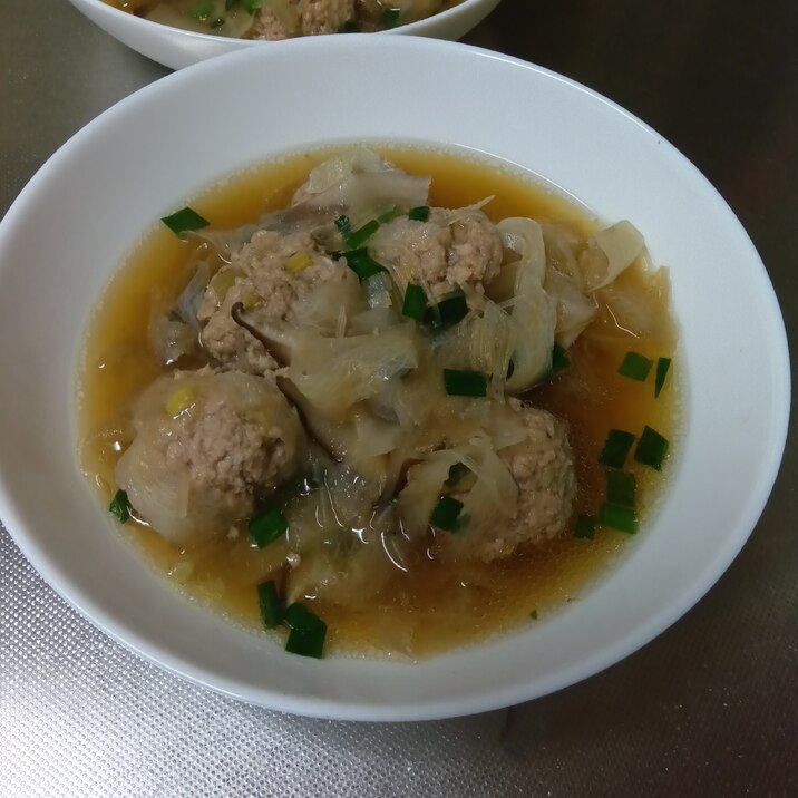 肉団子と ピーラー 大根の春雨スープ